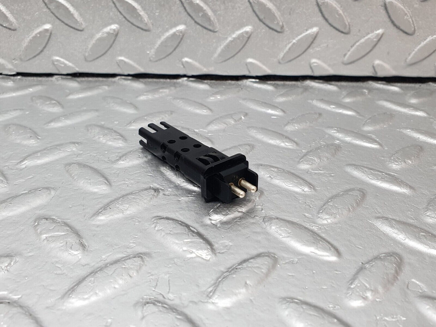 43660 Mercedes-Benz C126 380SEC Coupe Temperature Sensor Bosch