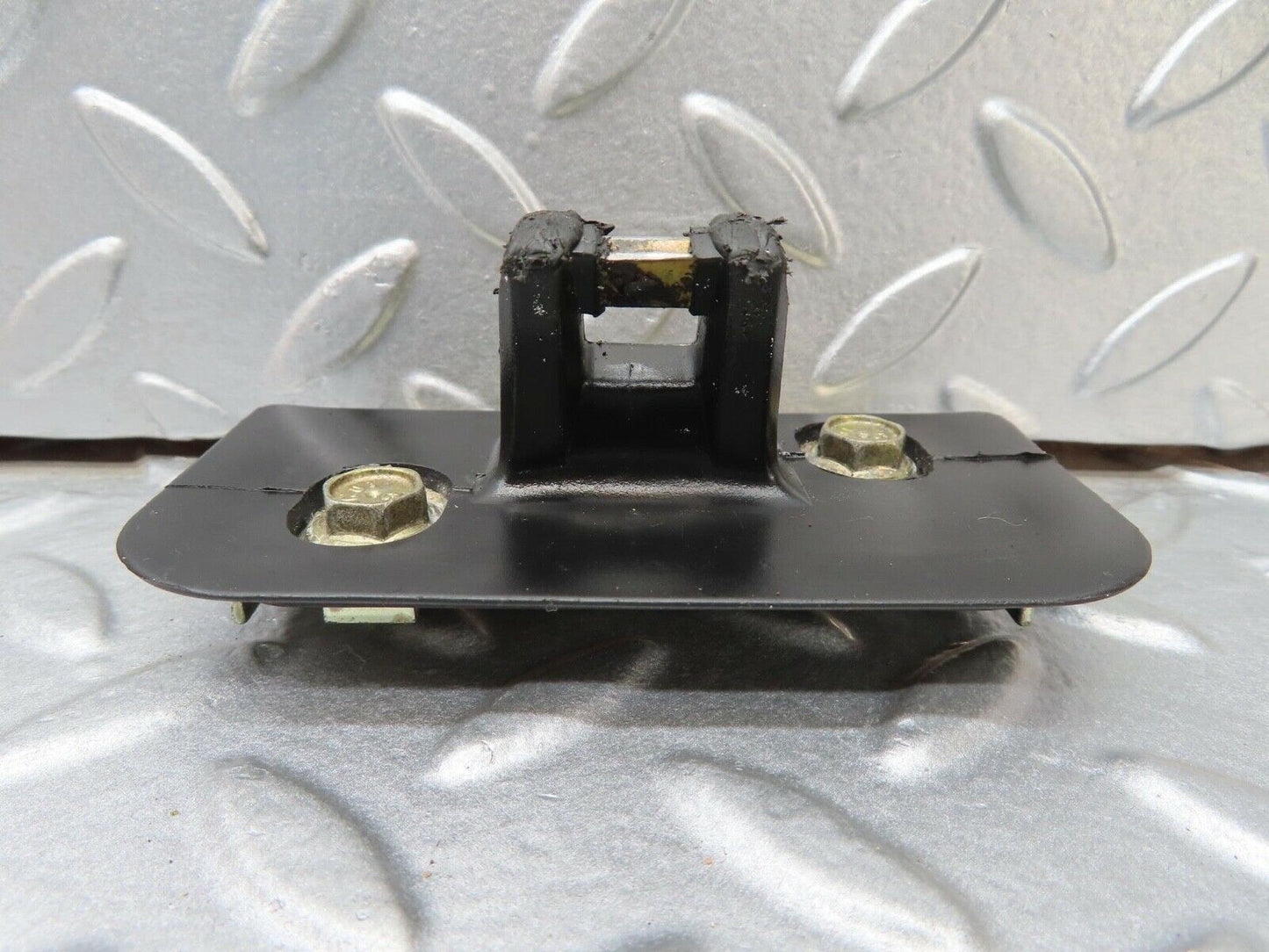 16493 Mercedes-Benz W124 260E Trunk Lock Latch
