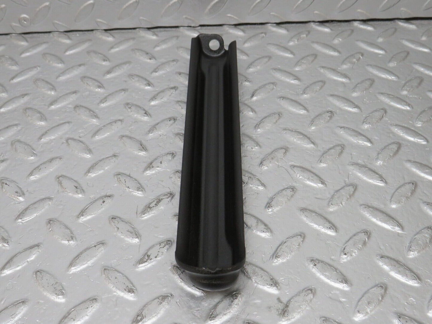 33761 Mercedes-Benz W201 190E 2.0L Air Intake Manifold Bracket