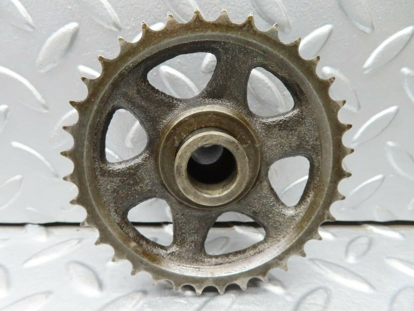 16695 Mercedes-Benz C107 380SLC Timing Gear 1160770312