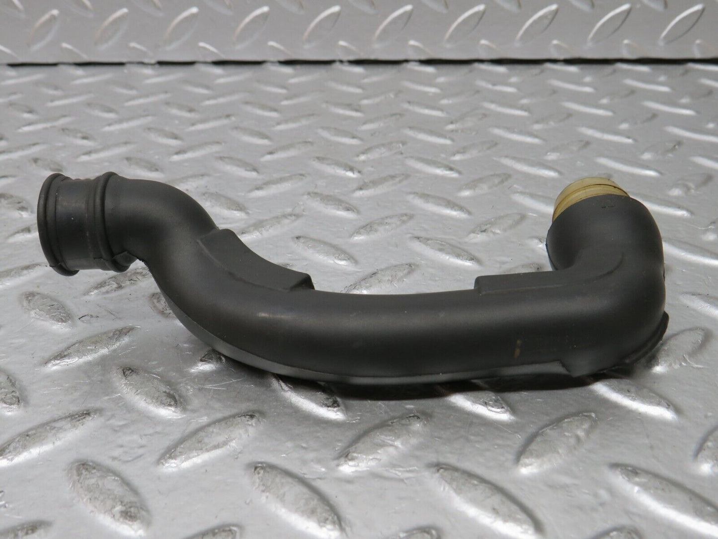 27294 Mercedes-Benz W123 280E Air Intake Pipe 1100945282