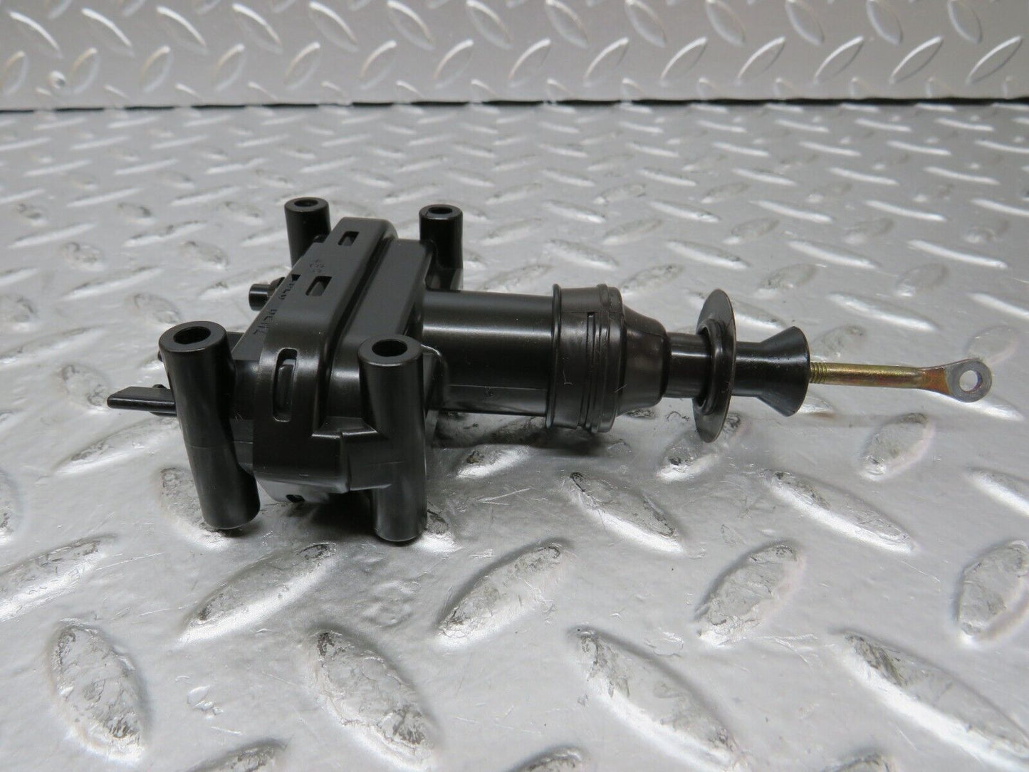 25995 Mercedes-Benz W124 280E Door Lock Vacuum Actuator