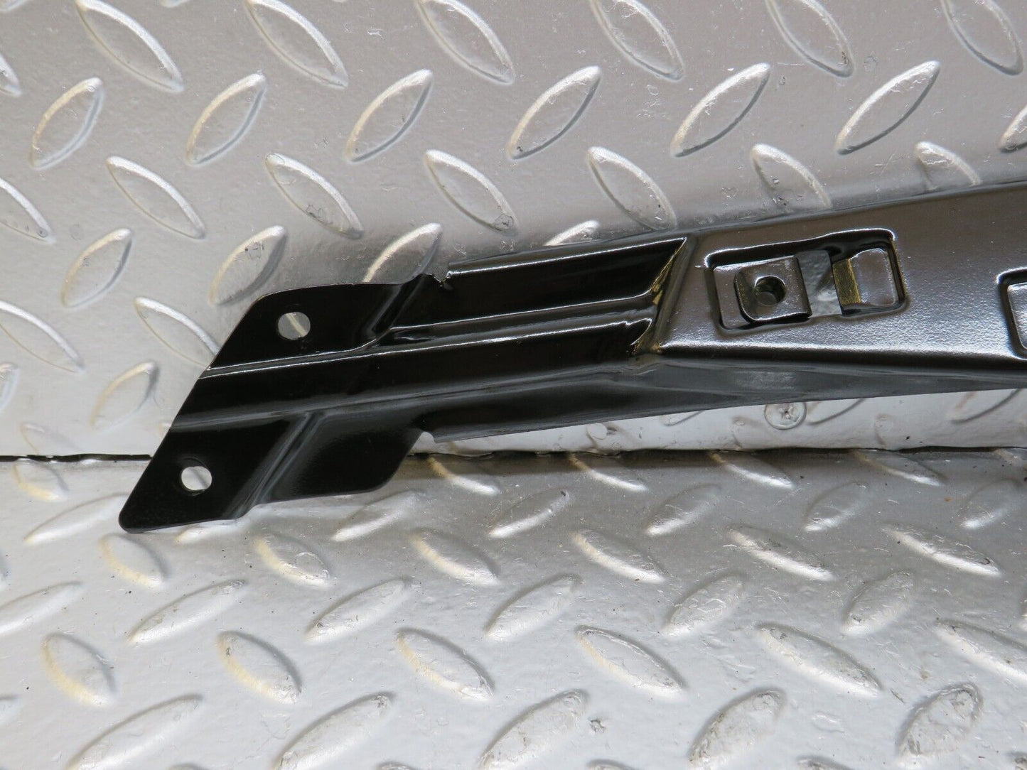26506 Mercedes-Benz C124 220CE Coupe Rear Window Channel Support Right Side