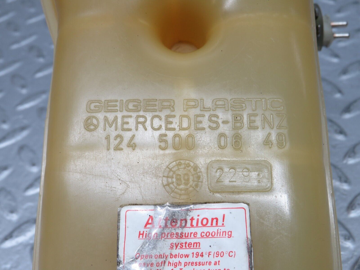 36467 Mercedes-Benz W201 190E Coolant Reservoir Tank 1245000649 1235010015