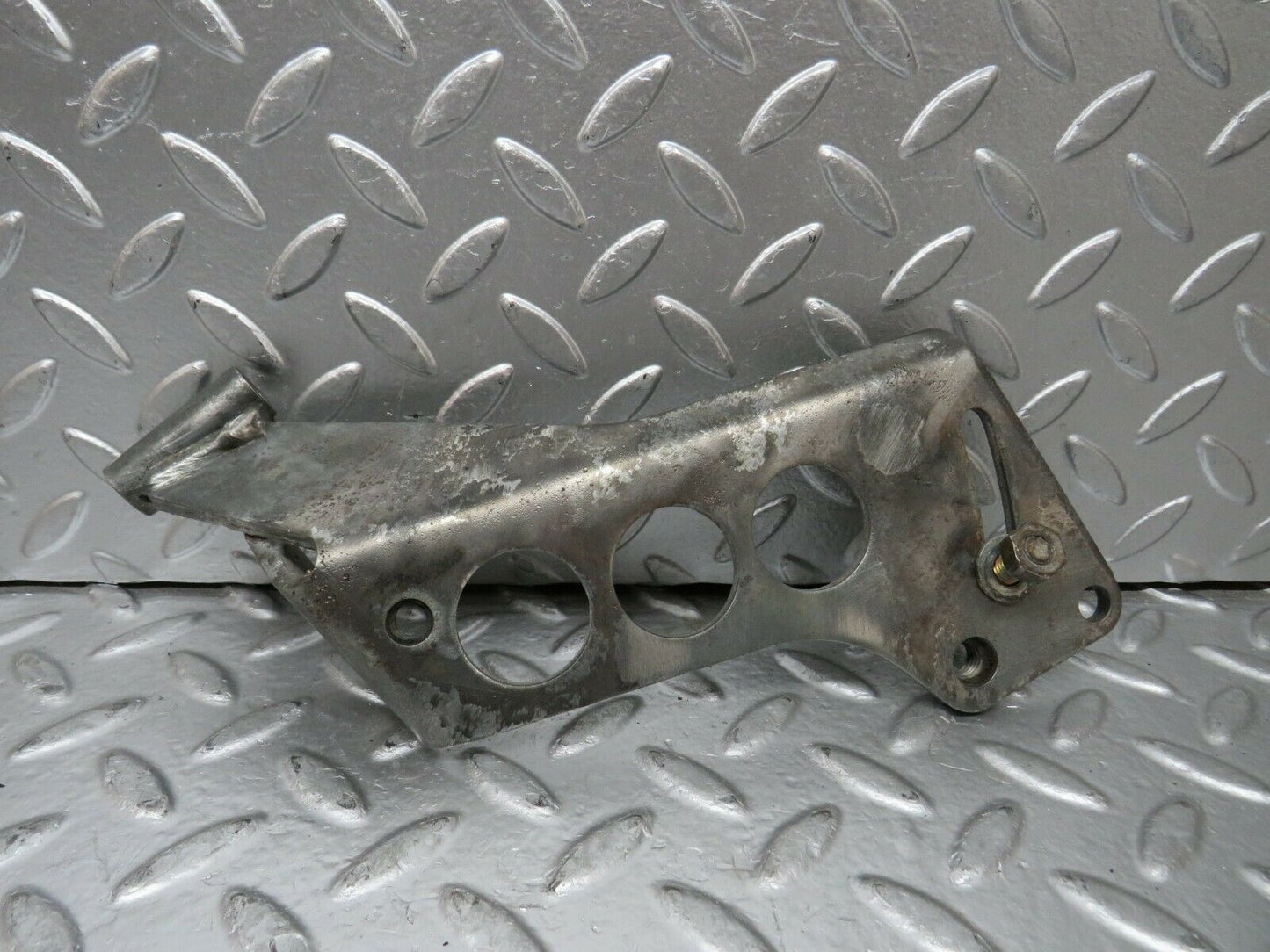 24175 Mercedes-Benz W123 280E Power Steering Pump Bracket