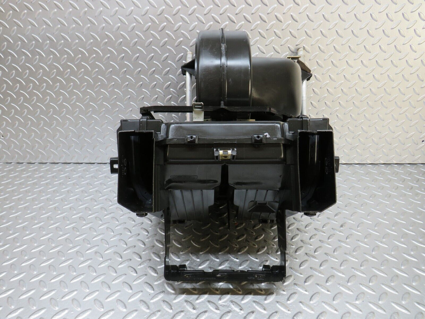 27356 Mercedes-Benz W123 280E Heater Box Blower Housing Bosch 0130062800