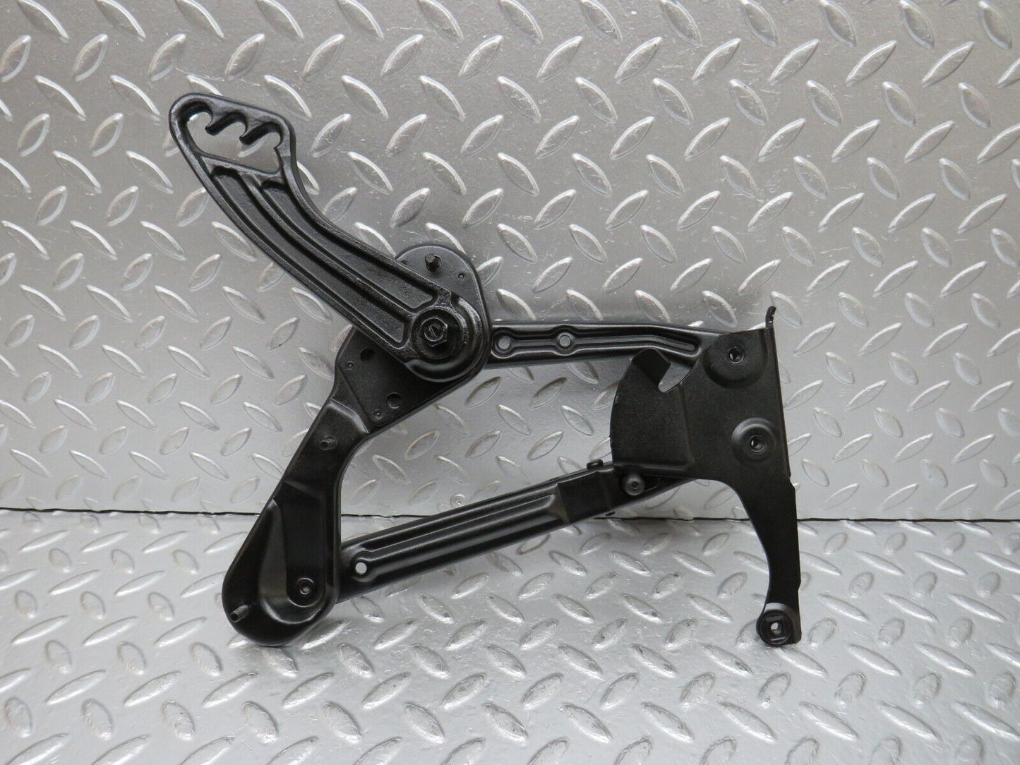 31440 Mercedes-Benz S124 220TE Wagon Bonnet Hinge Right Side 1298870274