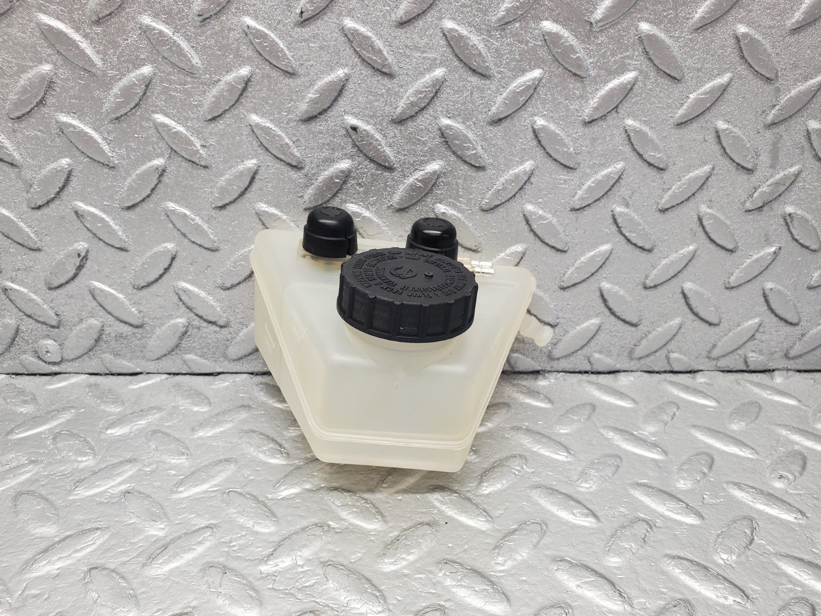 W201 Baby Benz brake fluid reservoir tank used OEM