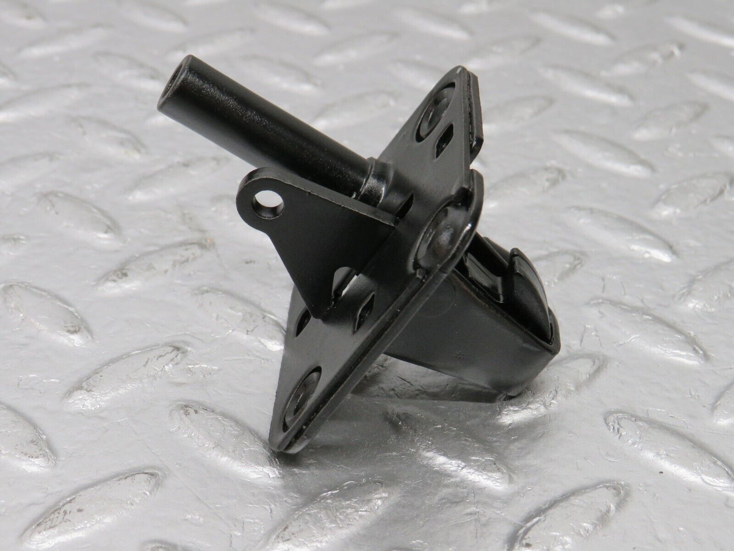 33629 Mercedes-Benz S123 280TE Wagon Bonnet Lock Catch
