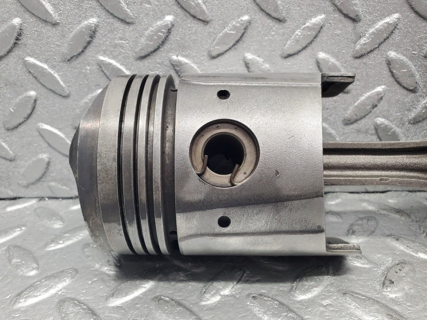 W112 piston and connecting rod used OEM