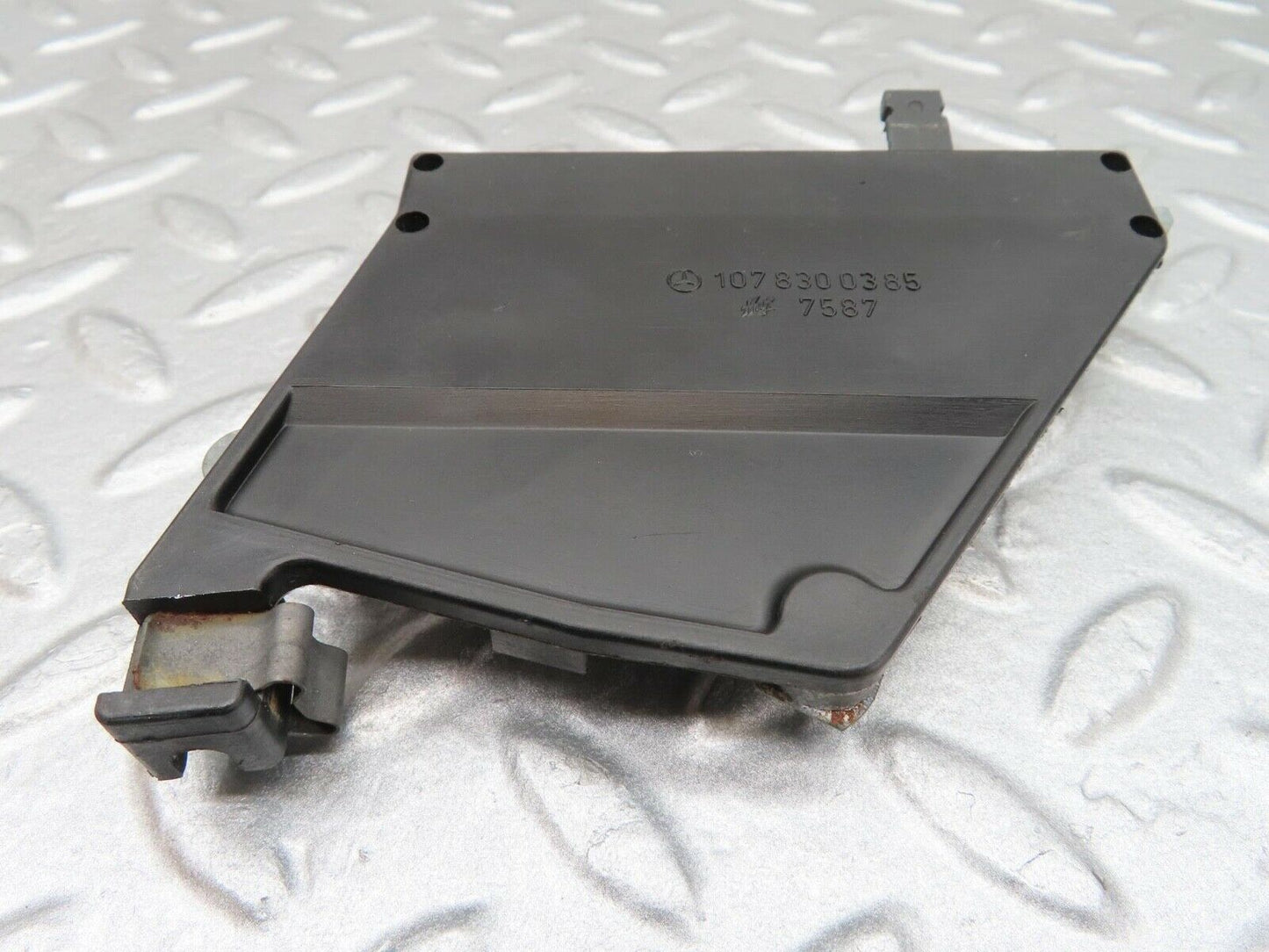 14000 Mercedes-Benz C107 280SLC Air Vent Control Lever Left 1078300385