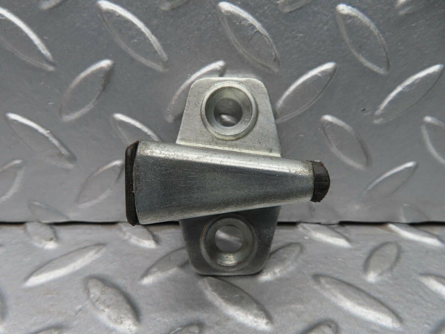 14589 Mercedes-Benz W201 190E Door Lock Latch