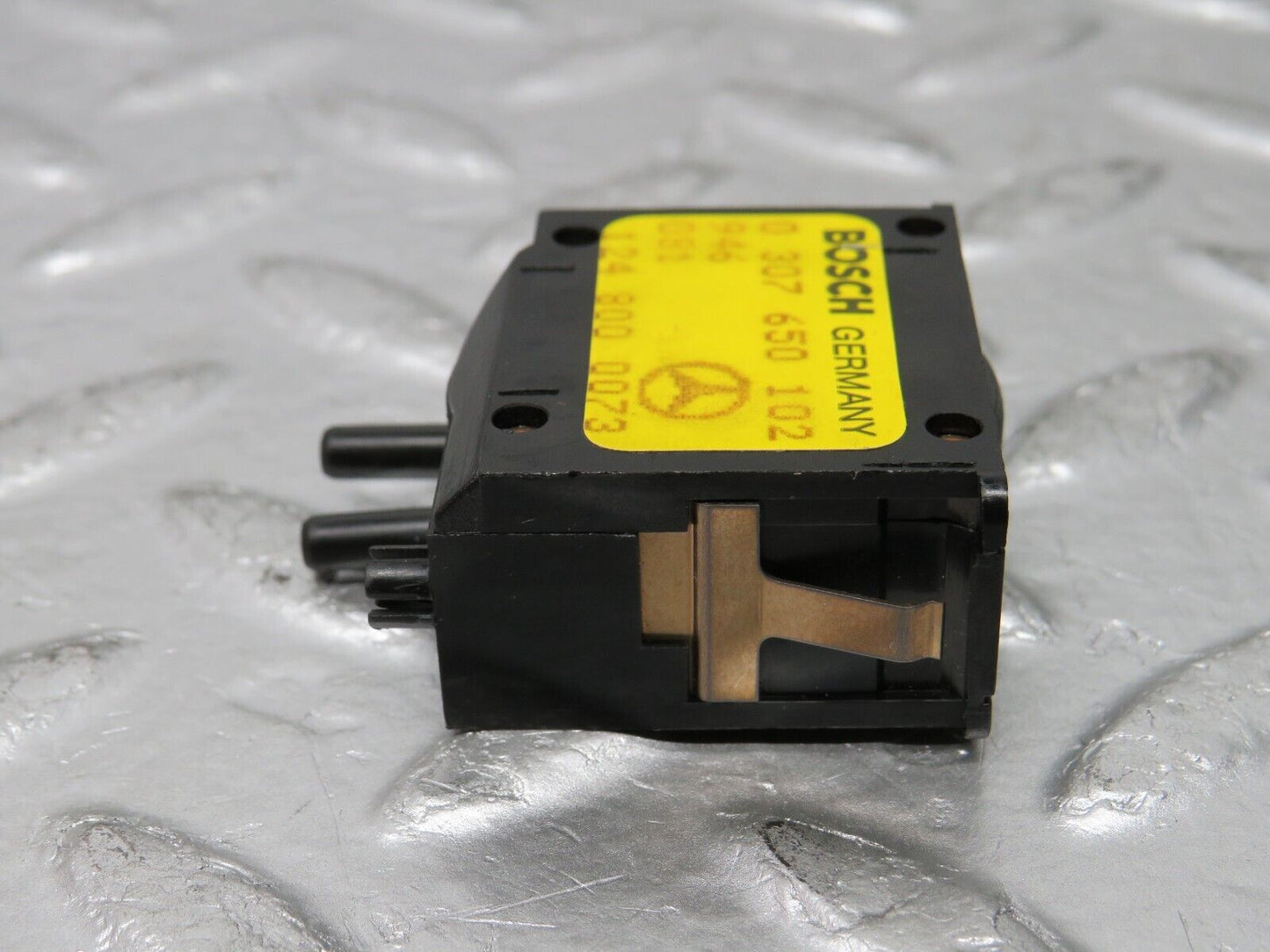 29539 Mercedes-Benz W124 230E  Headlight Level Switch 1248000073 0307650102