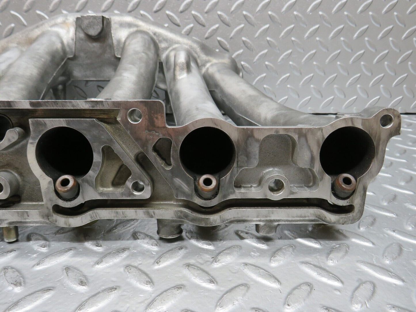 32690 Mercedes-Benz S124 300TE Wagon Intake Manifold 1031411601