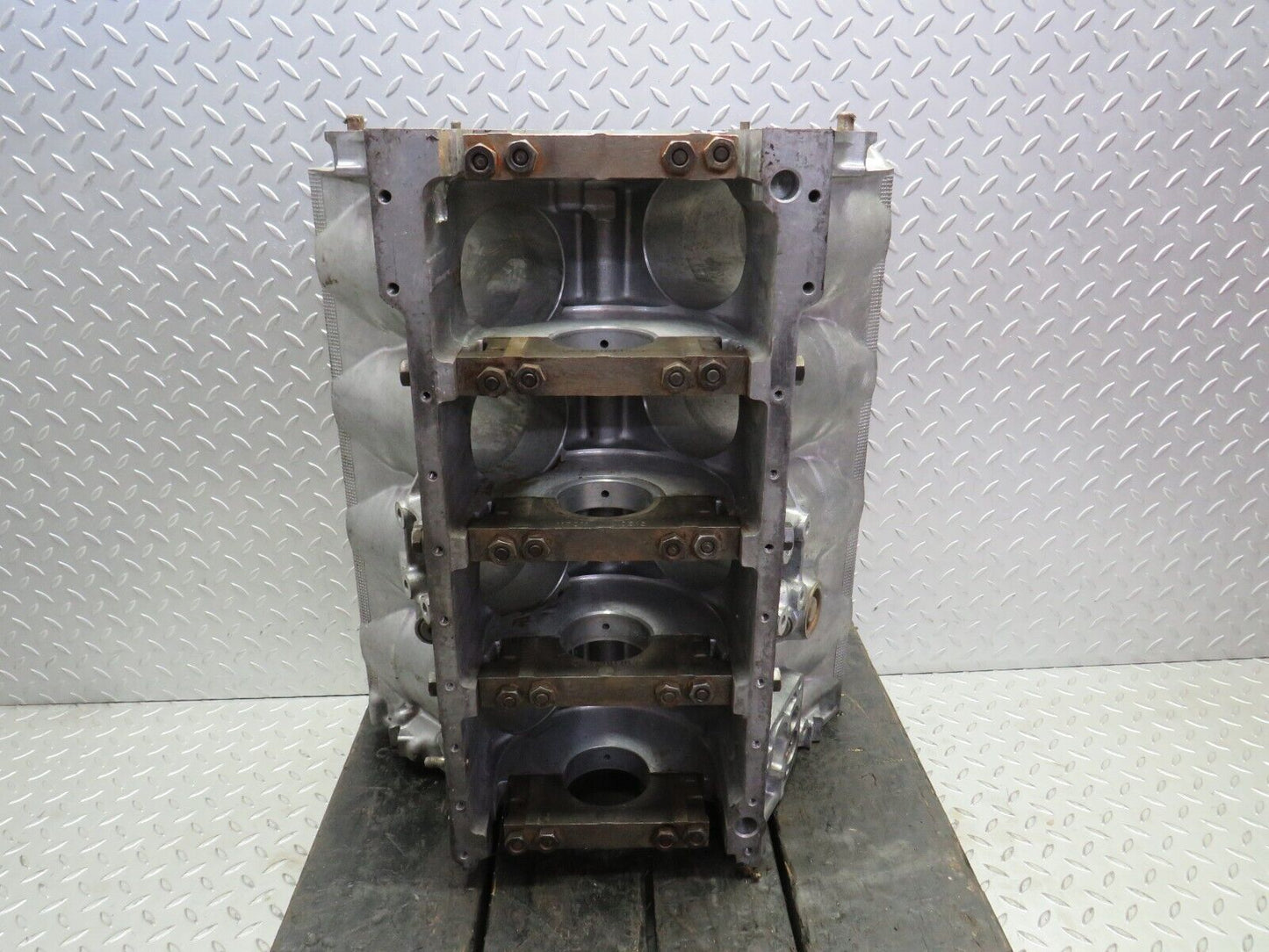 39319 Mercedes-Benz R107 500SL Engine Block M117.962 1170112401