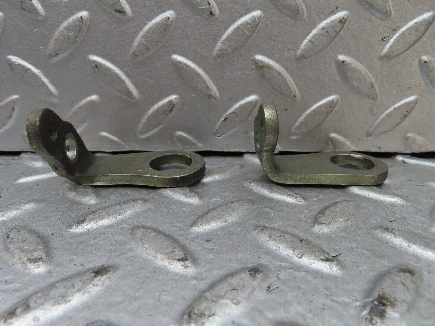 19610 Mercedes-Benz C140 CL420 Coupe Engine Lifting Eyes Hooks
