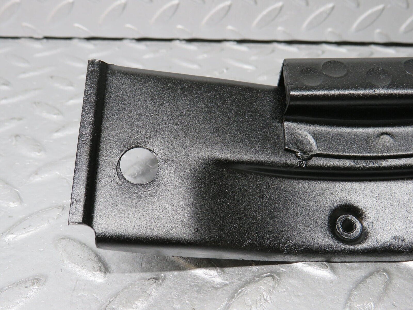 38146 Mercedes-Benz A124 320E Cabriolet Cardan Shaft Prop Shaft Support