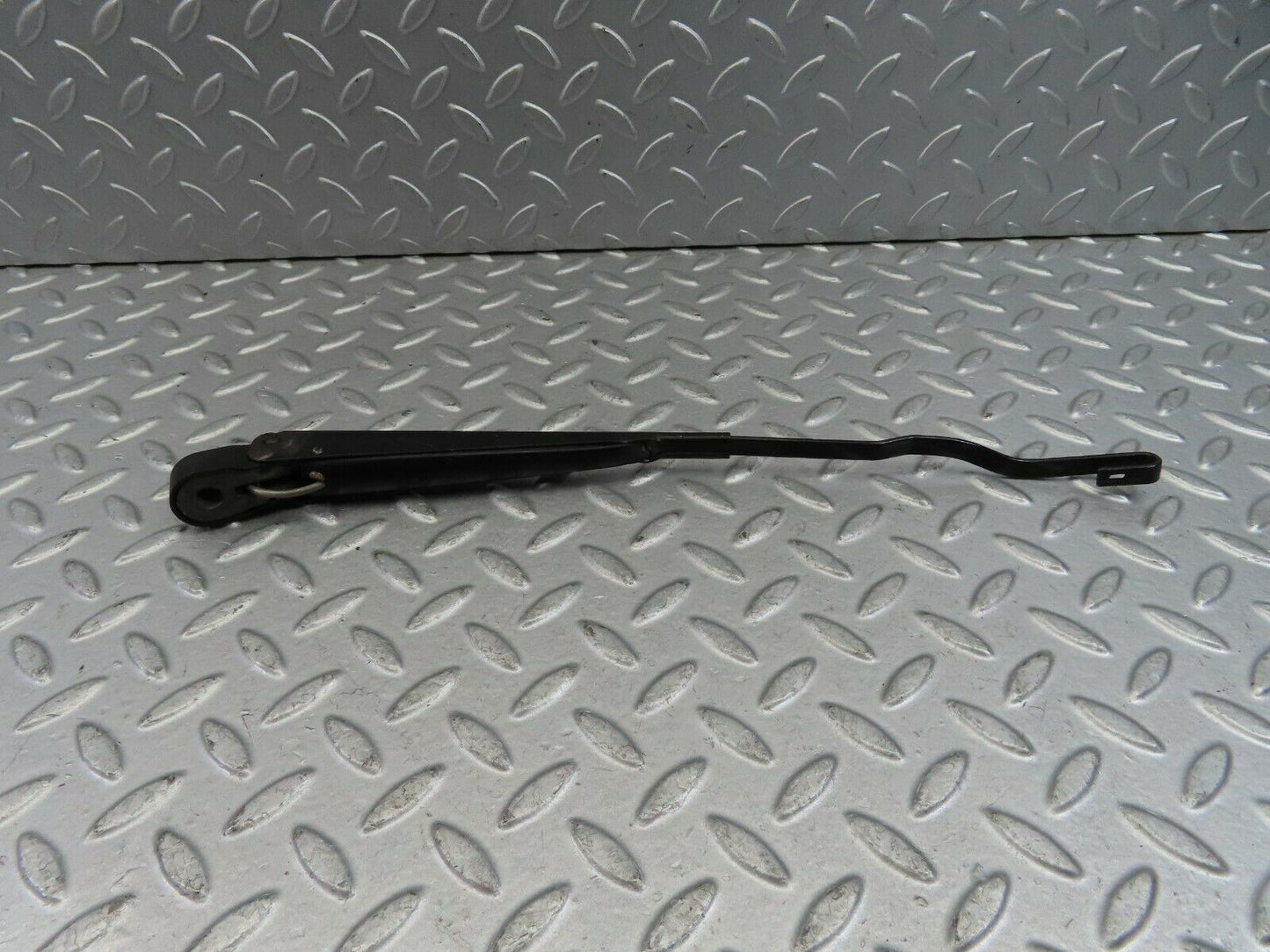9639 Mercedes-Benz C123 280CE Coupe Wiper Arm Bosch Left 3399990553