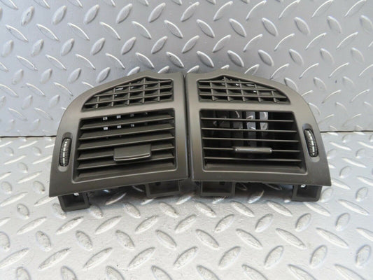 11076 Mercedes-Benz W221 S320 Dasboard Air Vents Left And Right