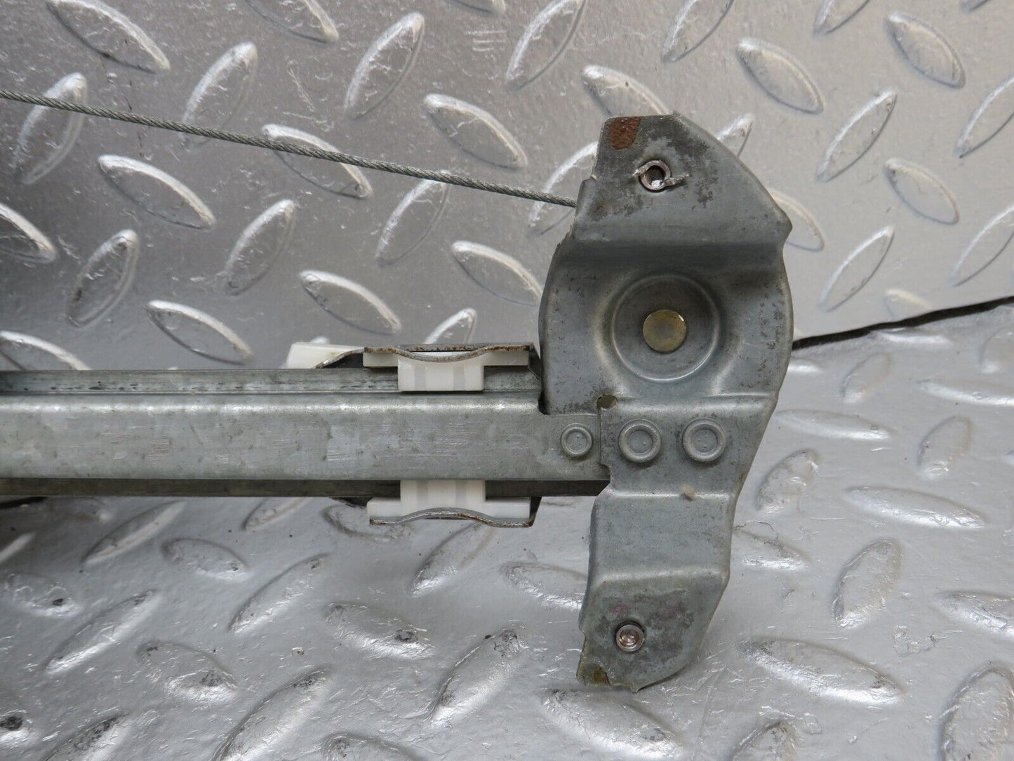 33257 Mercedes-Benz W202 C180 Rear Left Power Window Regulator 0130821637