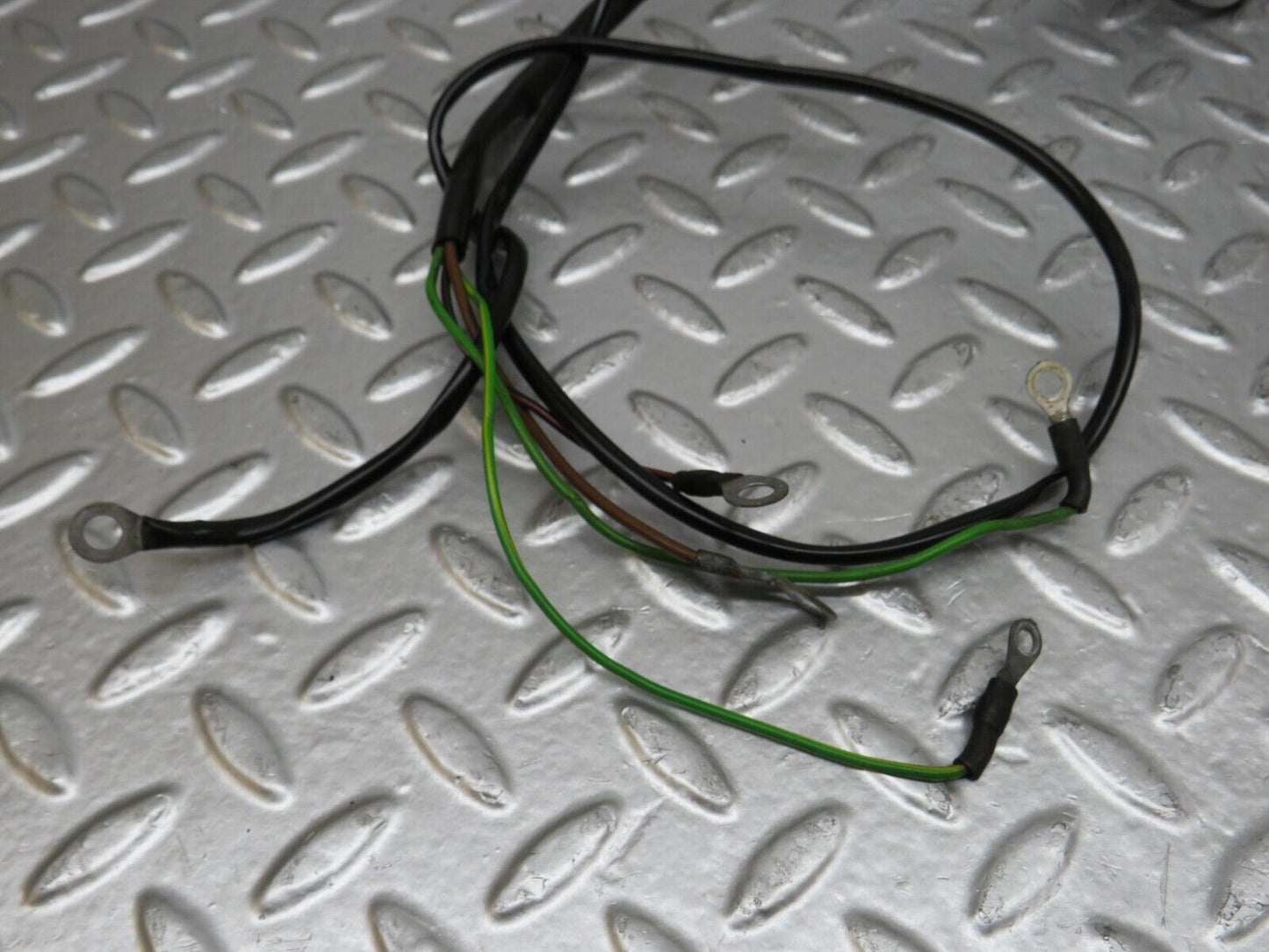 25416 Mercedes-Benz W123 200 Diagnostic Connector 1235450026