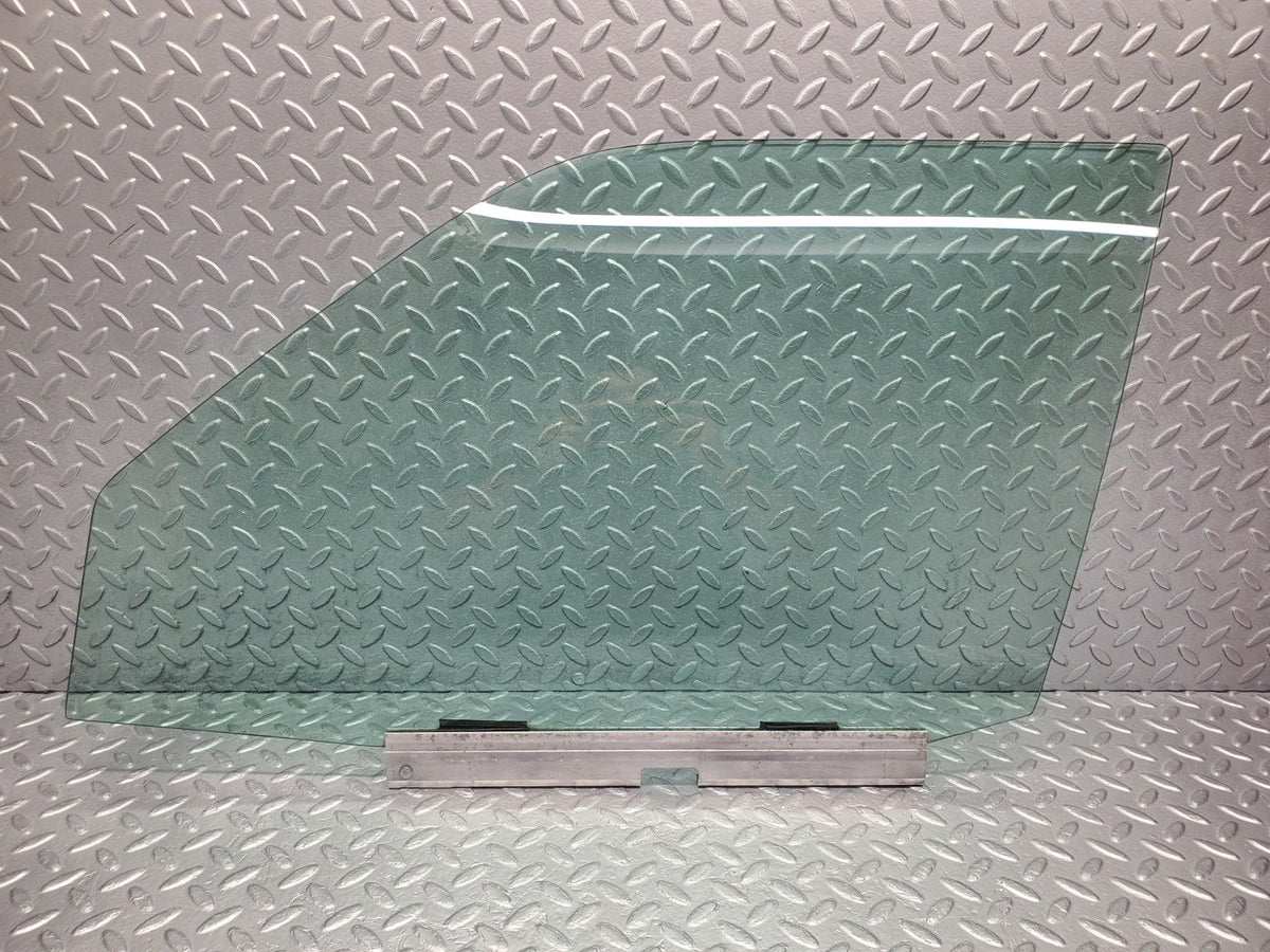 W201 Baby Benz front left door window glass used OEM