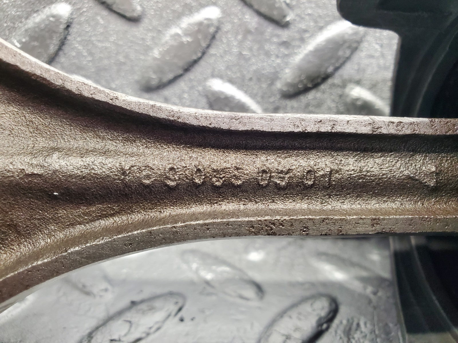 W112 piston with connecting rod used OEM