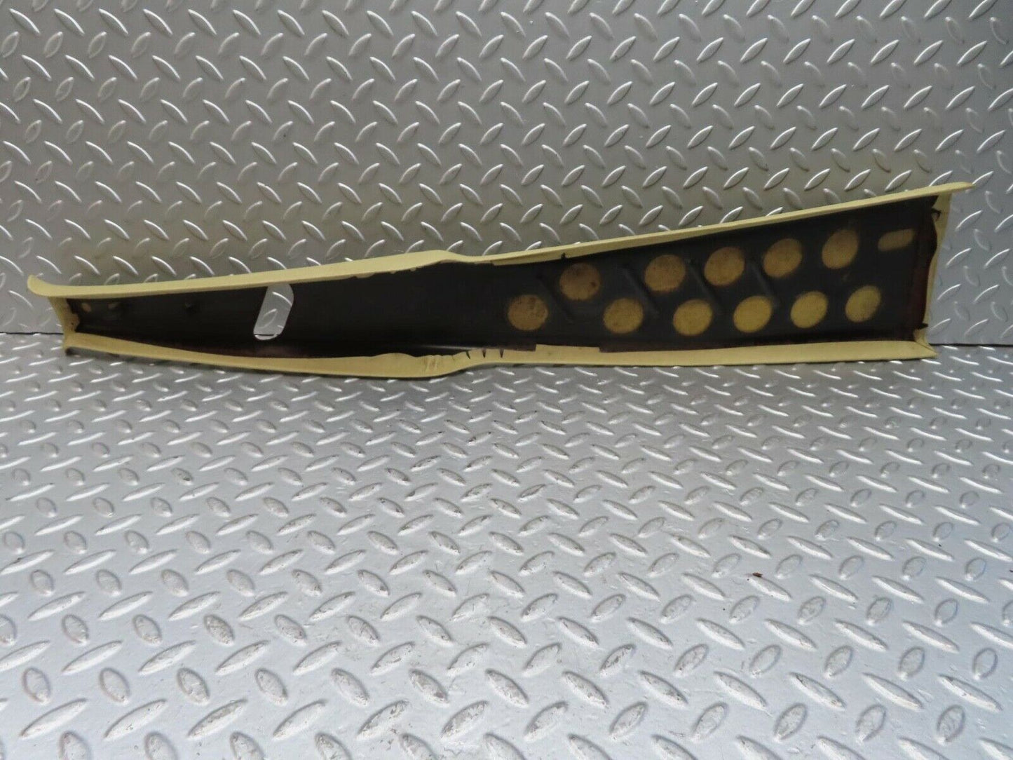 13479 Mercedes-Benz W123 200 B Pillar Cover Left Side Cream