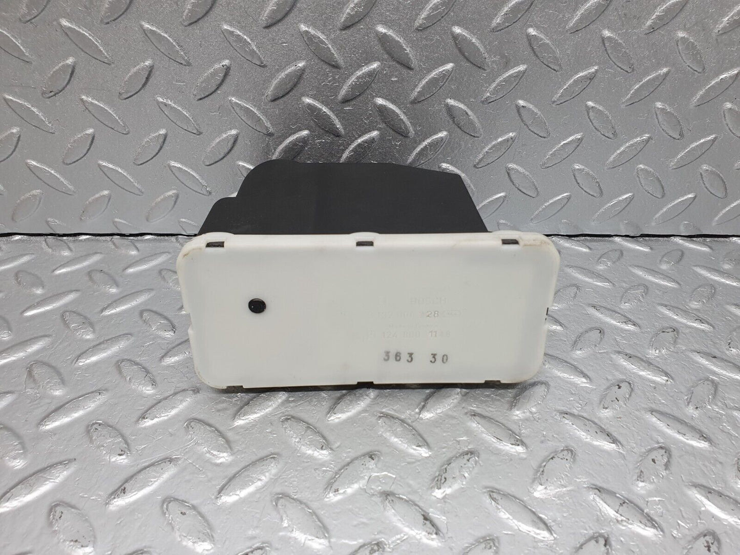 40944 Mercedes-Benz W126 300SE Locking Vacuum Pump Bosch 1248001148