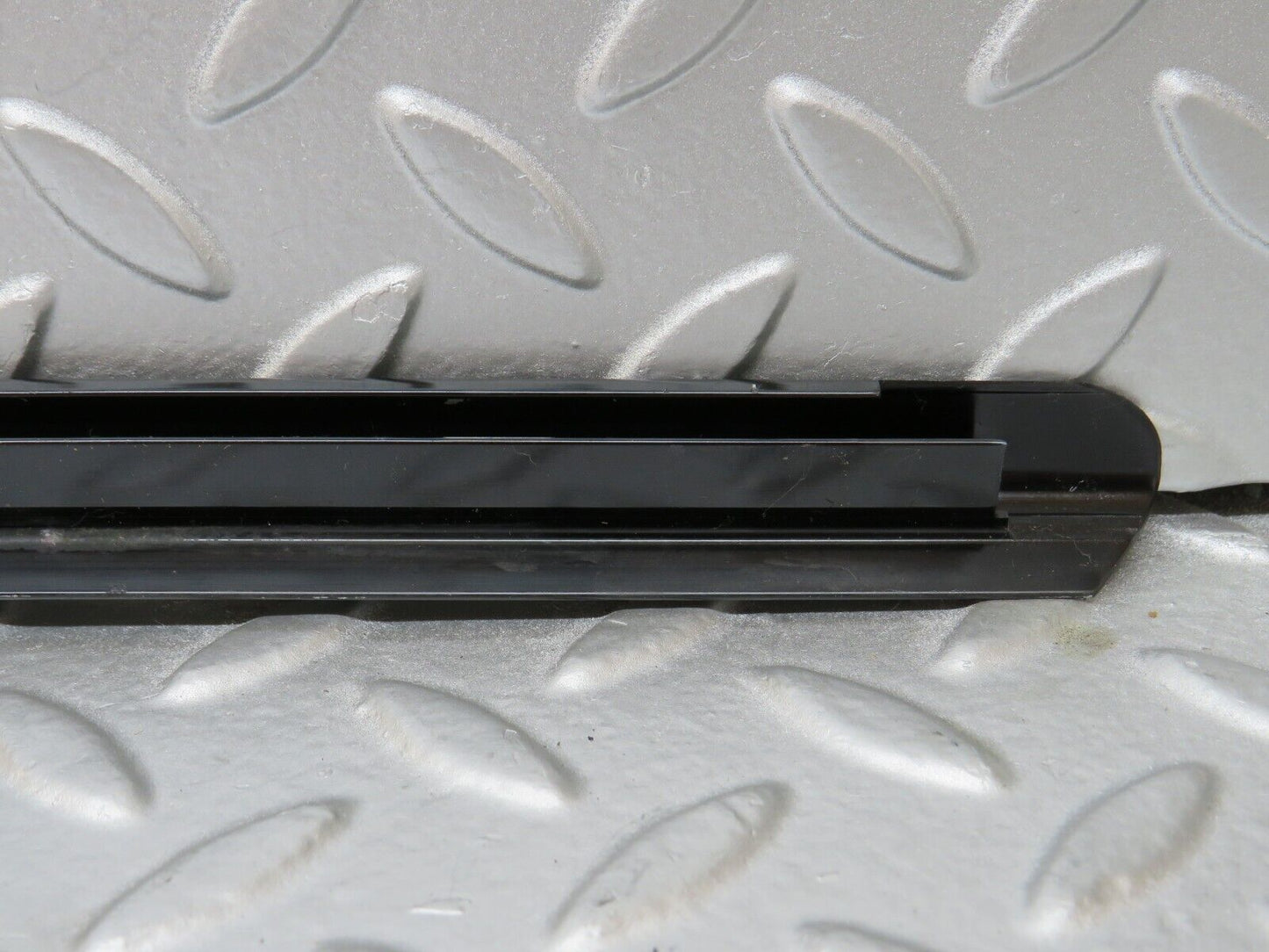 35081 Mercedes-Benz W210 320E Rear Right Door Window Exterior Trim