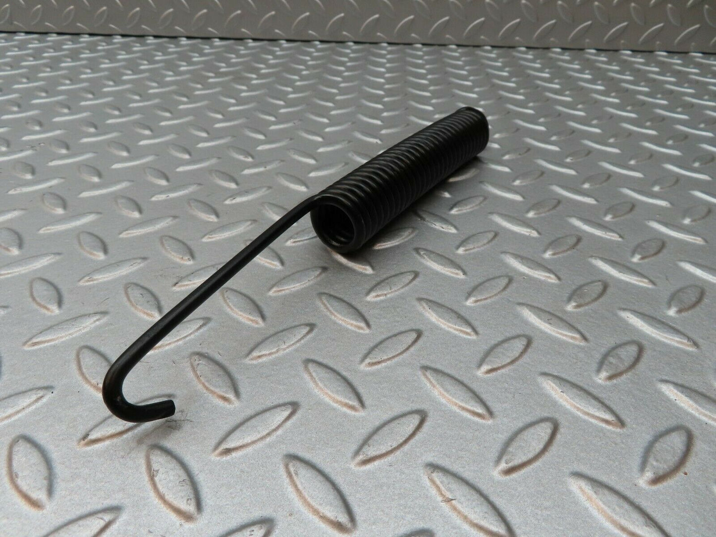 4567 Mercedes-Benz W108 280SE Bonnet Hinge Spring