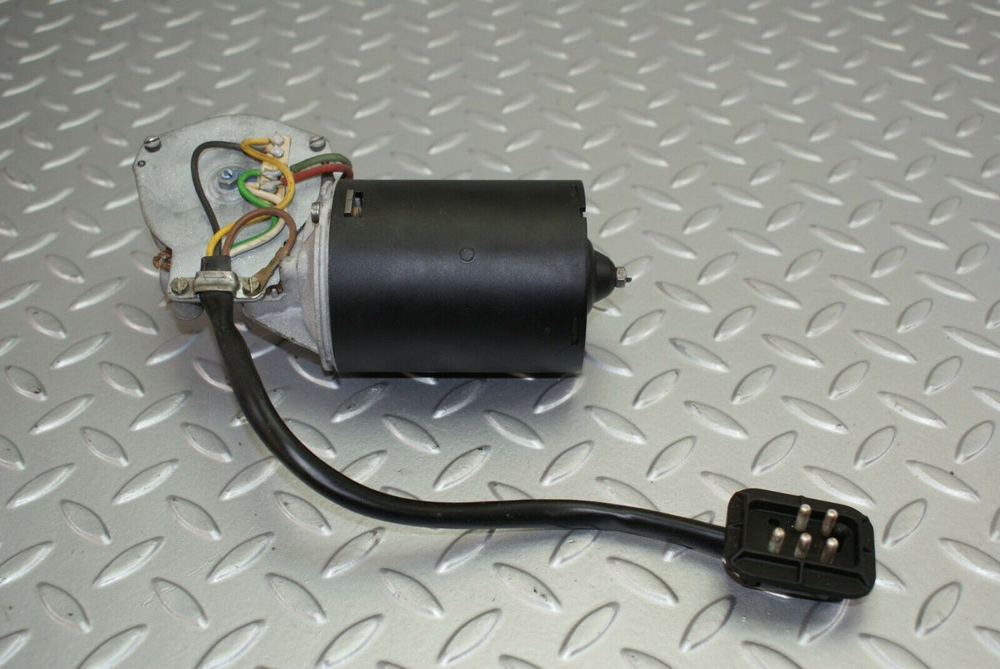 2916 Mercedes-Benz C123 280CE Coupe Wiper Motor Bosch 0390341077