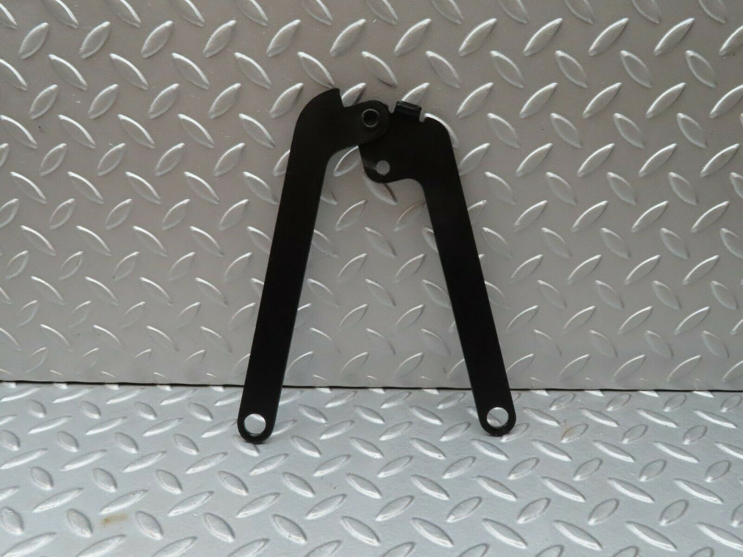 4712 Mercedes-Benz W114 280CE Coupe Left Bonnet Hinge