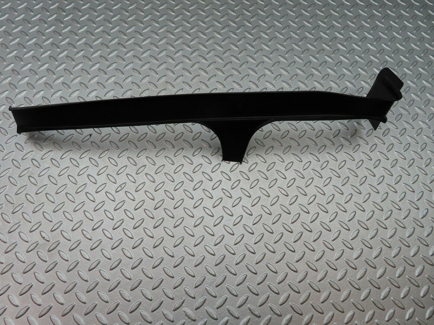 5684 Mercedes-Benz W123 200 Cable Channel Cover Rear Right 1238210236