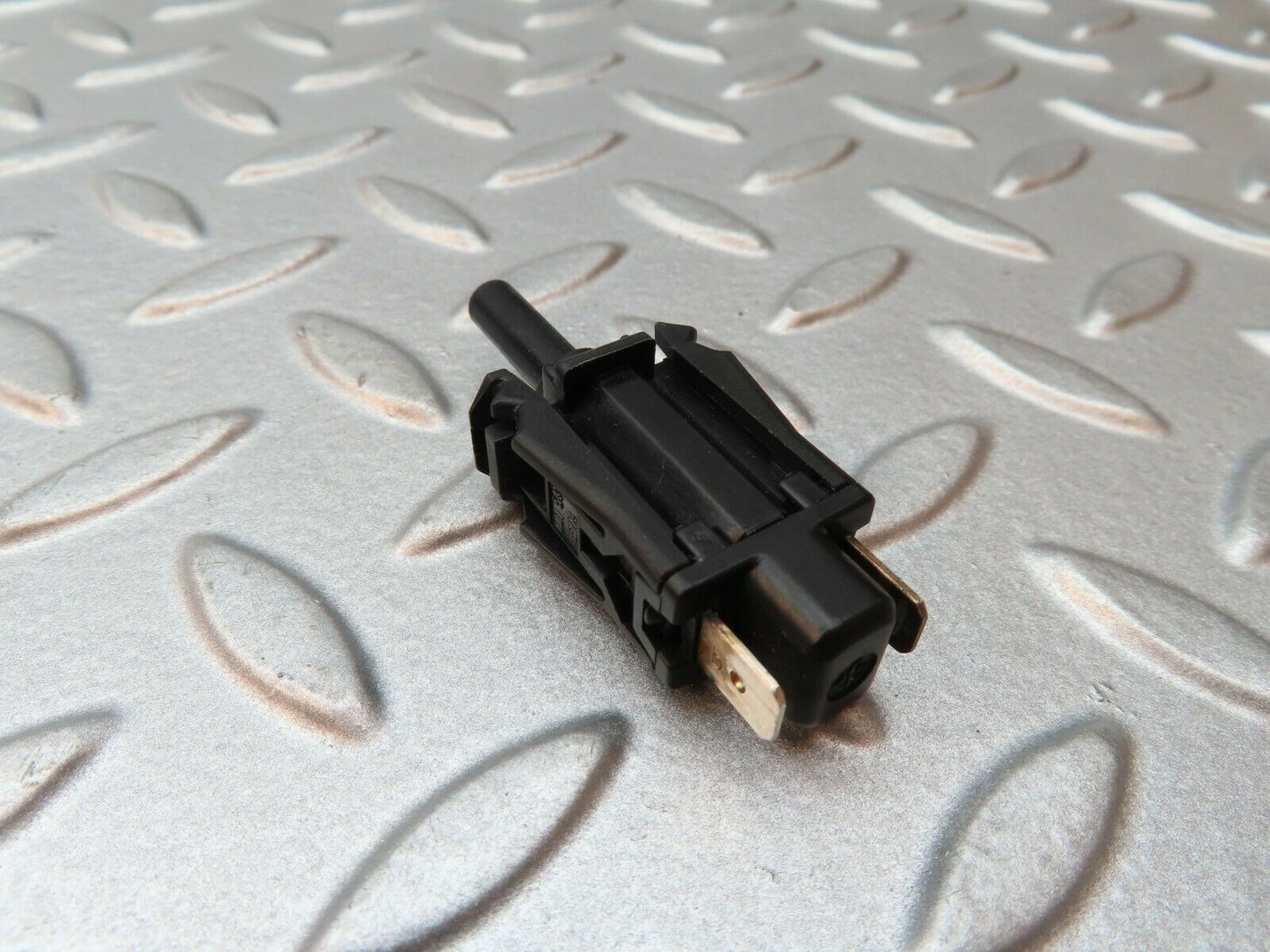 4209 Mercedes-Benz V123 240D LWB Door Contact Switch 0015458714