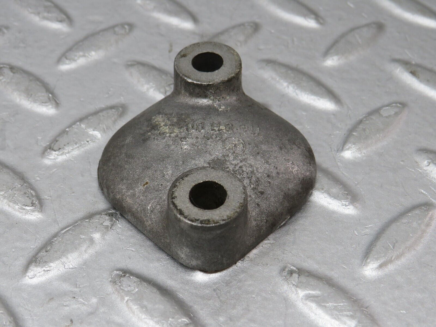 35638 Mercedes-Benz R107 280SL Engine Fuel Pump Cover 1140110032
