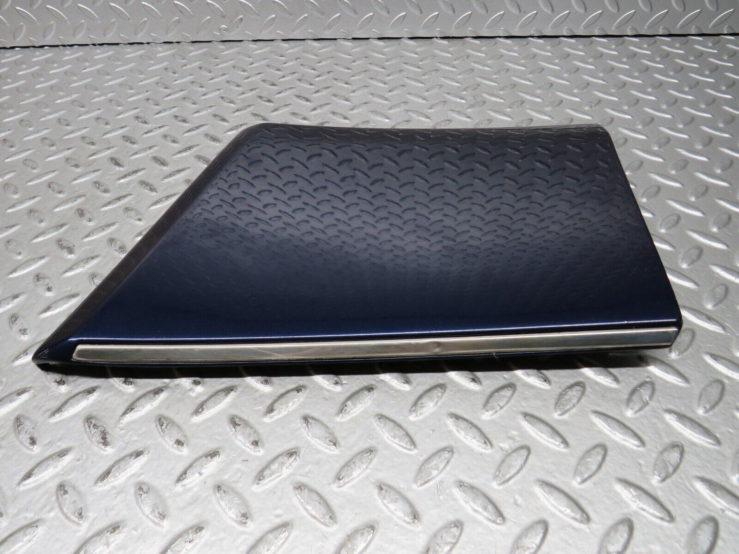 28979 Mercedes-Benz C124 320CE Front Right Fender Moulding Trim 1246903640