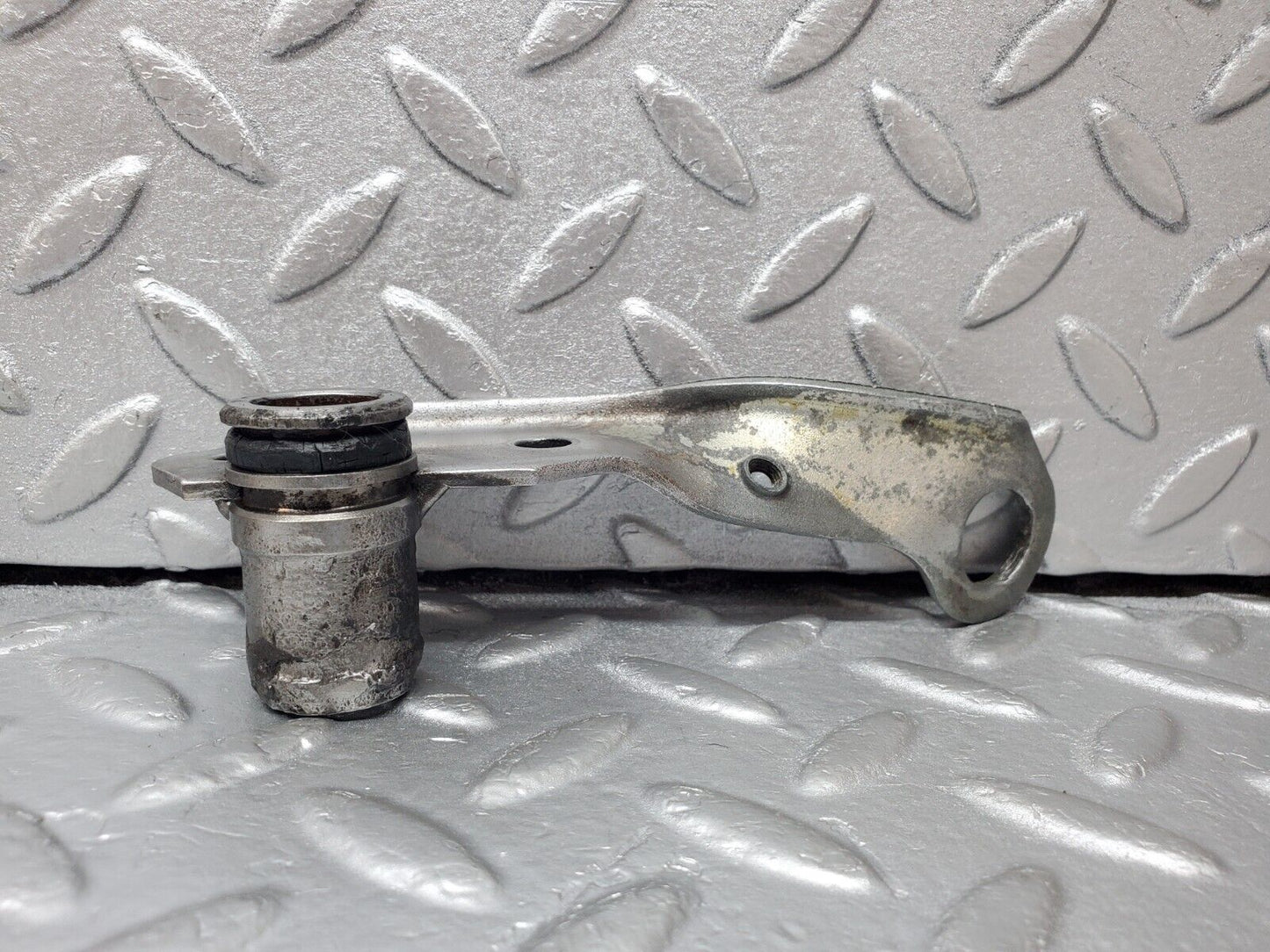 45290 Mercedes-Benz R129 300SL Coupe Engine Lifting Eyes Hooks