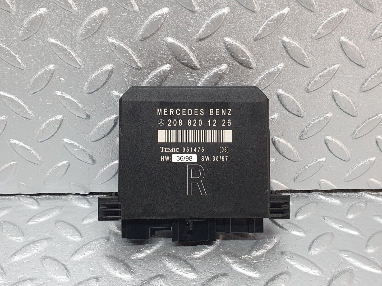 41746 Mercedes-Benz W202 C200 Door Control Unit Front Right 2088201226