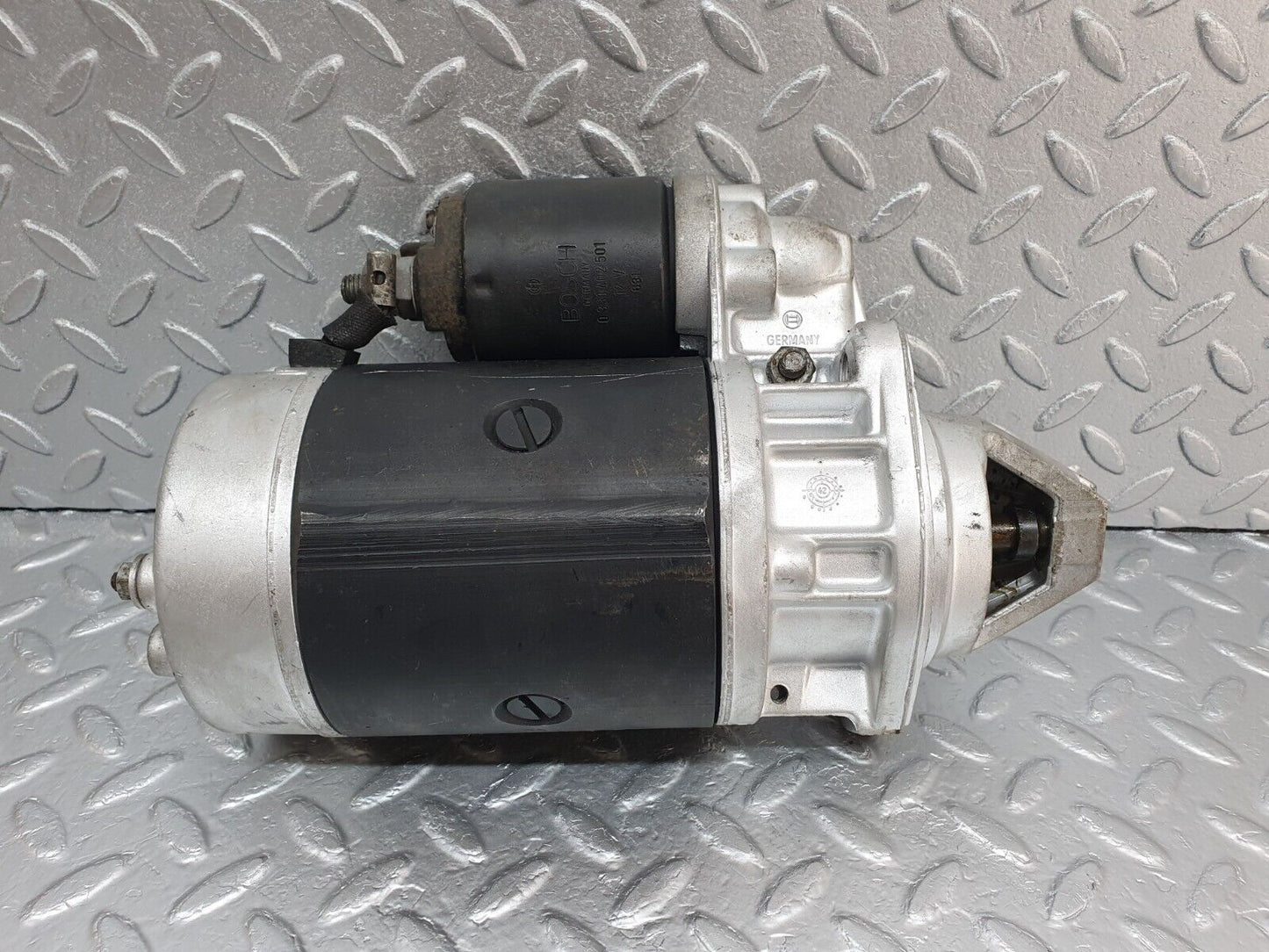 43739 Mercedes-Benz W115 220D Starter Motor Bosch 0001362047 0331402501