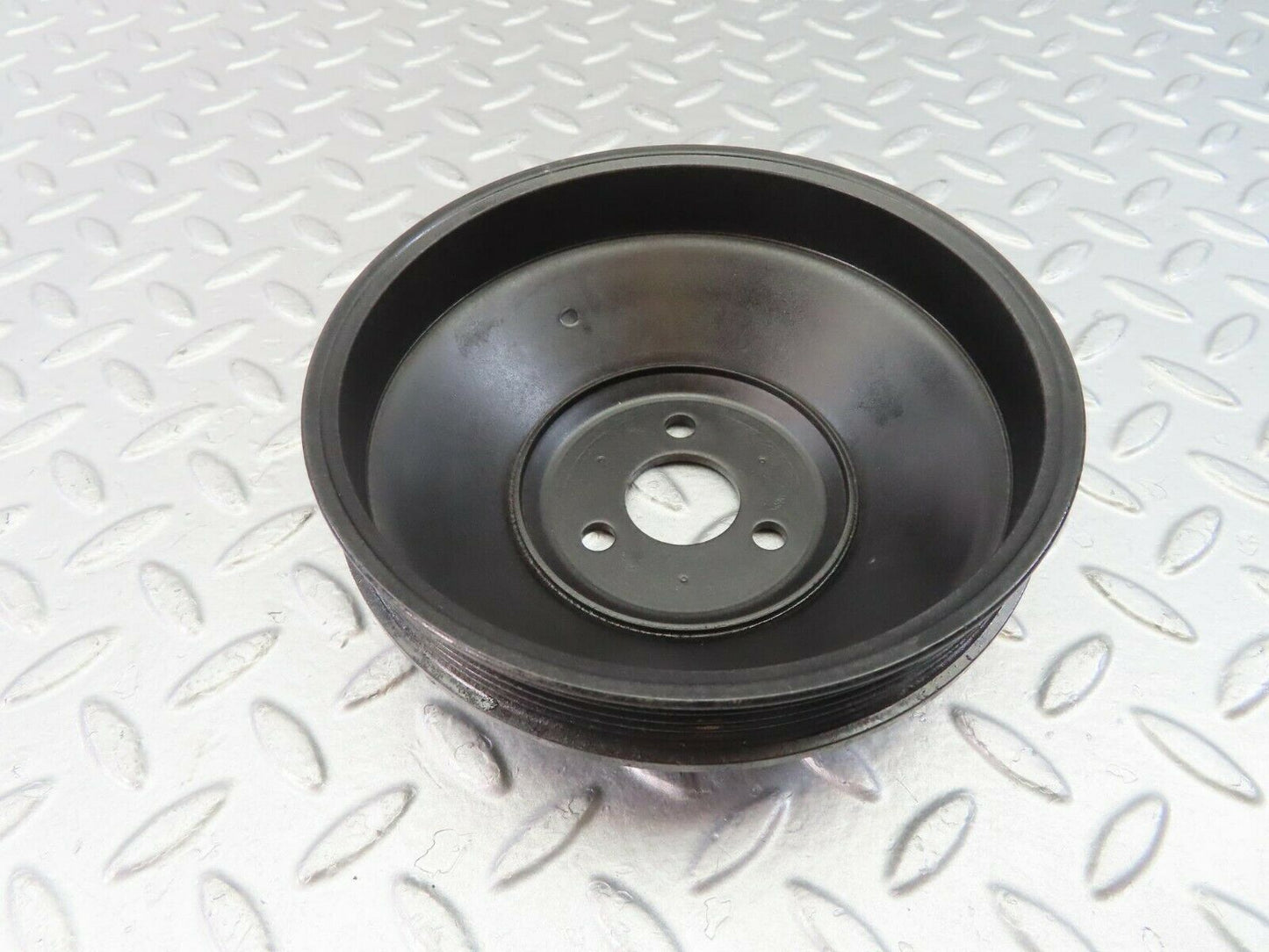 10576 Mercedes-Benz W201 190E Power Steering Pump Pulley 2014600479