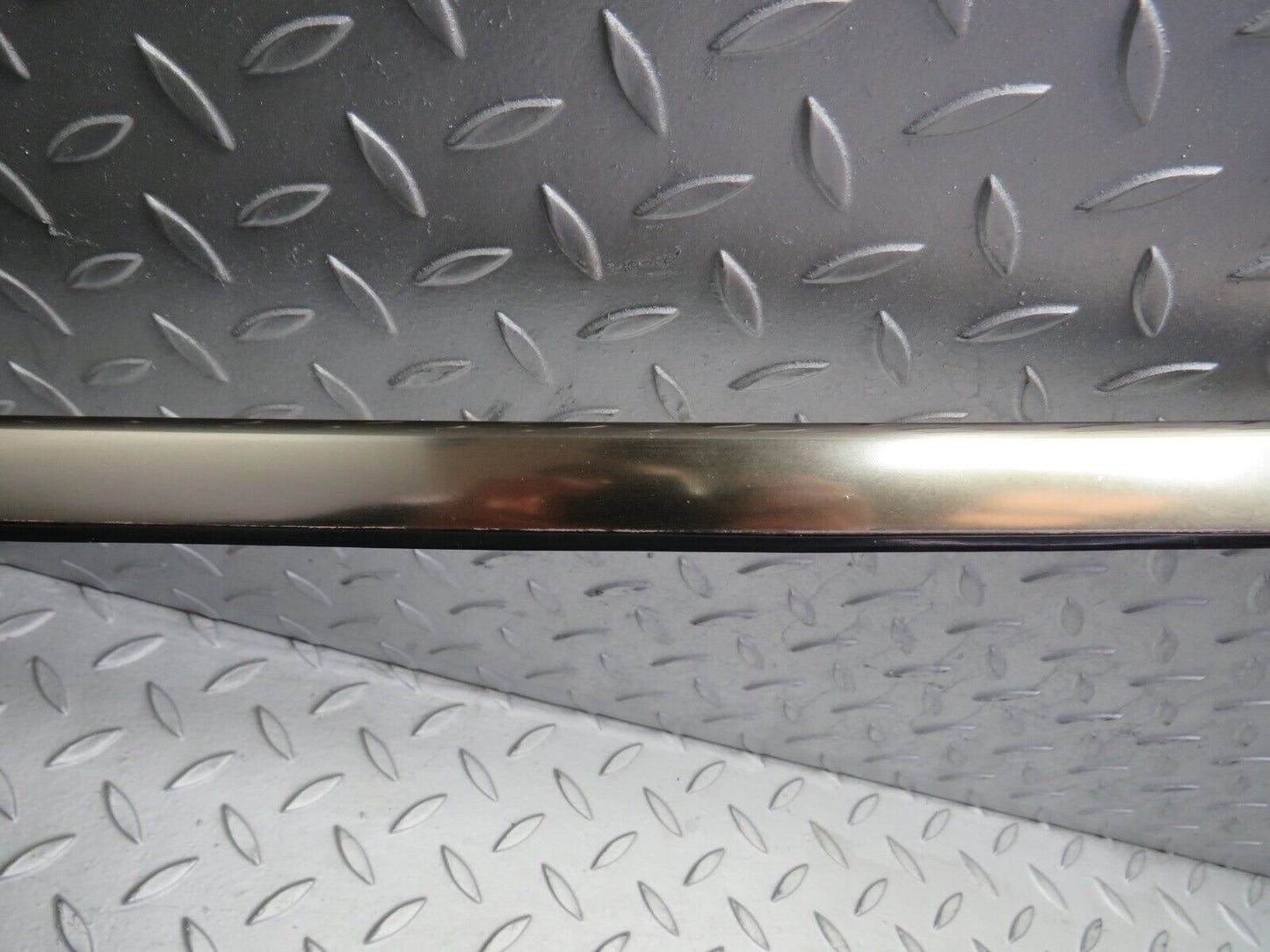 39052 Mercedes-Benz W201 190E Left Side Roof Trim Moulding 2016980598