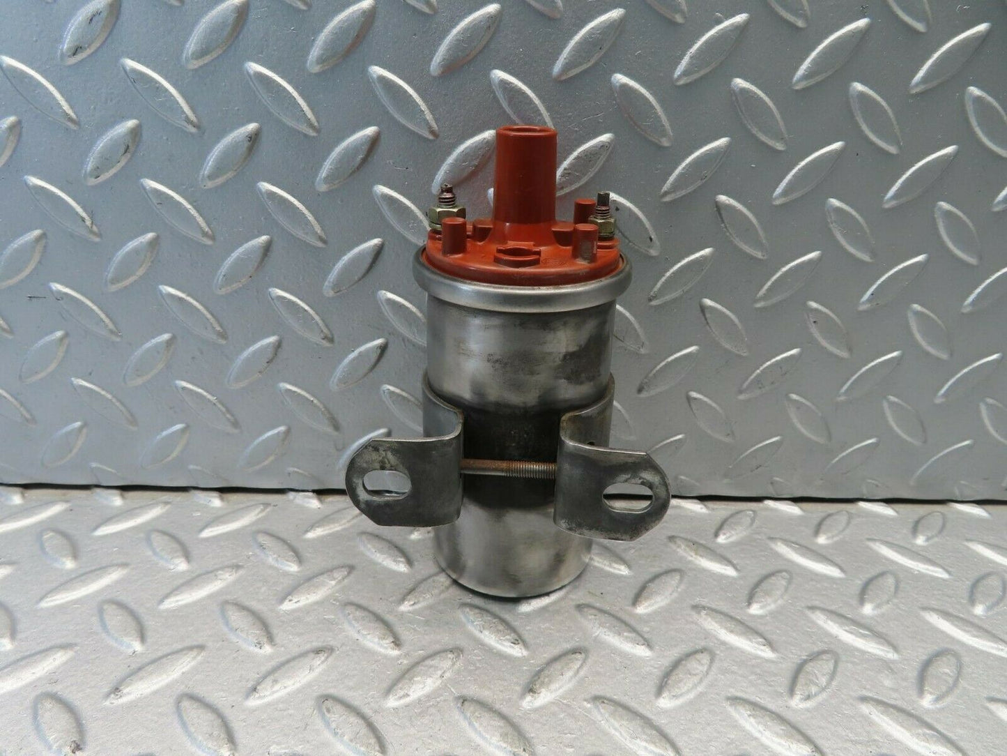 10912 Mercedes-Benz W123 230E Ignition Coil Bosch 0001584003