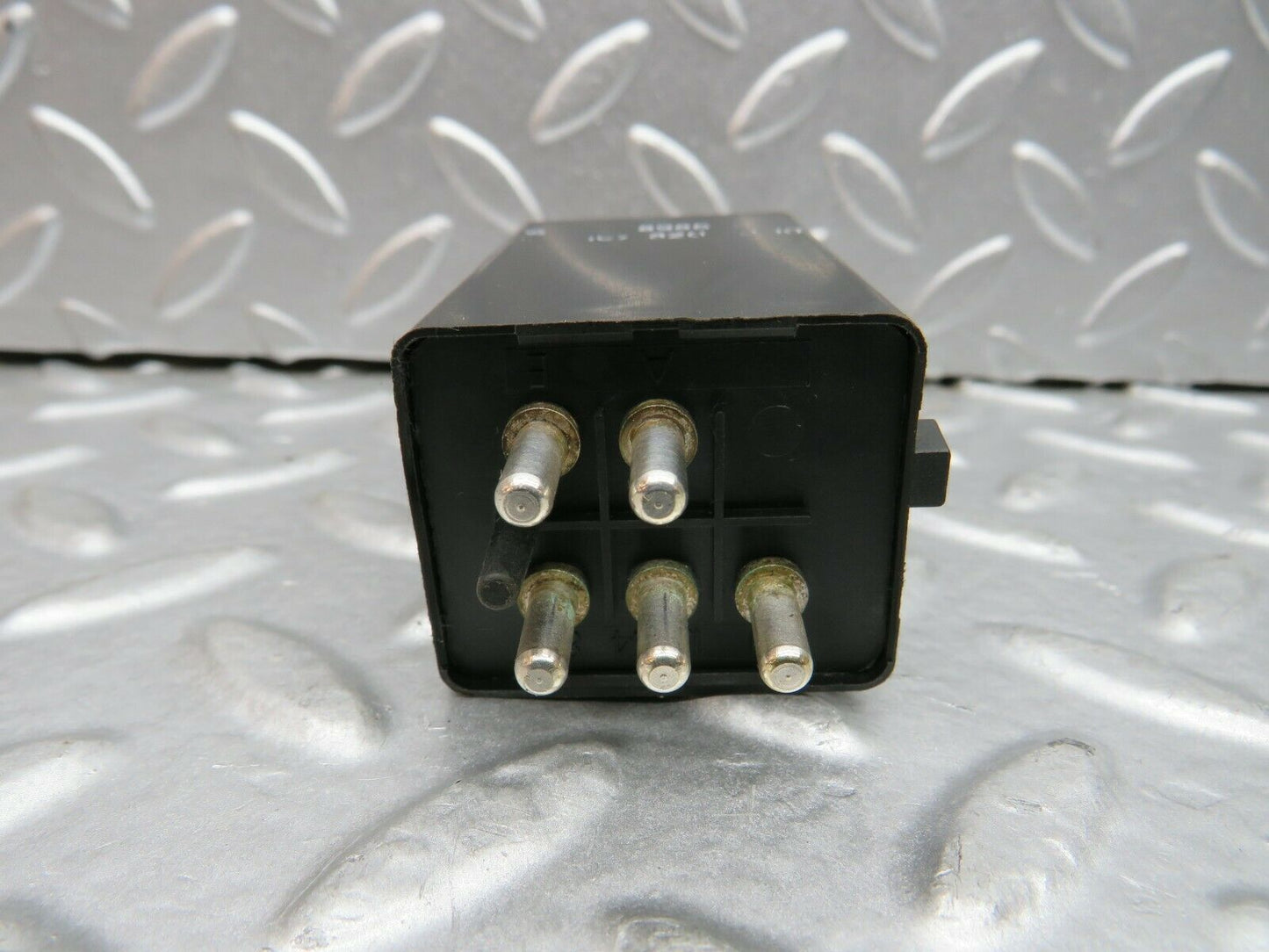 22252 Mercedes-Benz S123 280TE Wagon Rear Heated Window Relay 1078200010