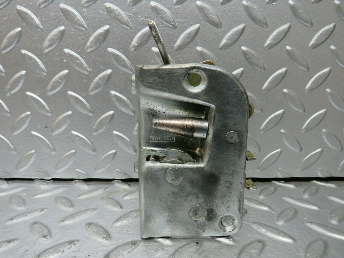 23458 Mercedes-Benz W114 280E Front Right Door Lock Mechanism
