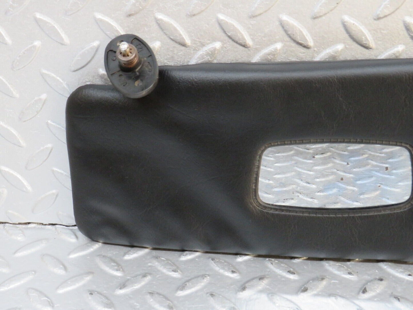 40565 Mercedes-Benz W123 300D Sun Visor Left Black