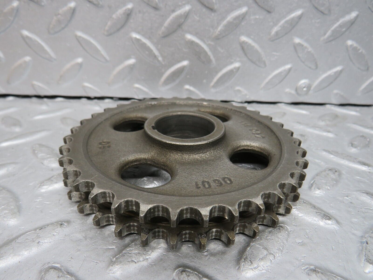 37609 Mercedes-Benz W109 300SEL Camshaft Timing Gear 1160520601