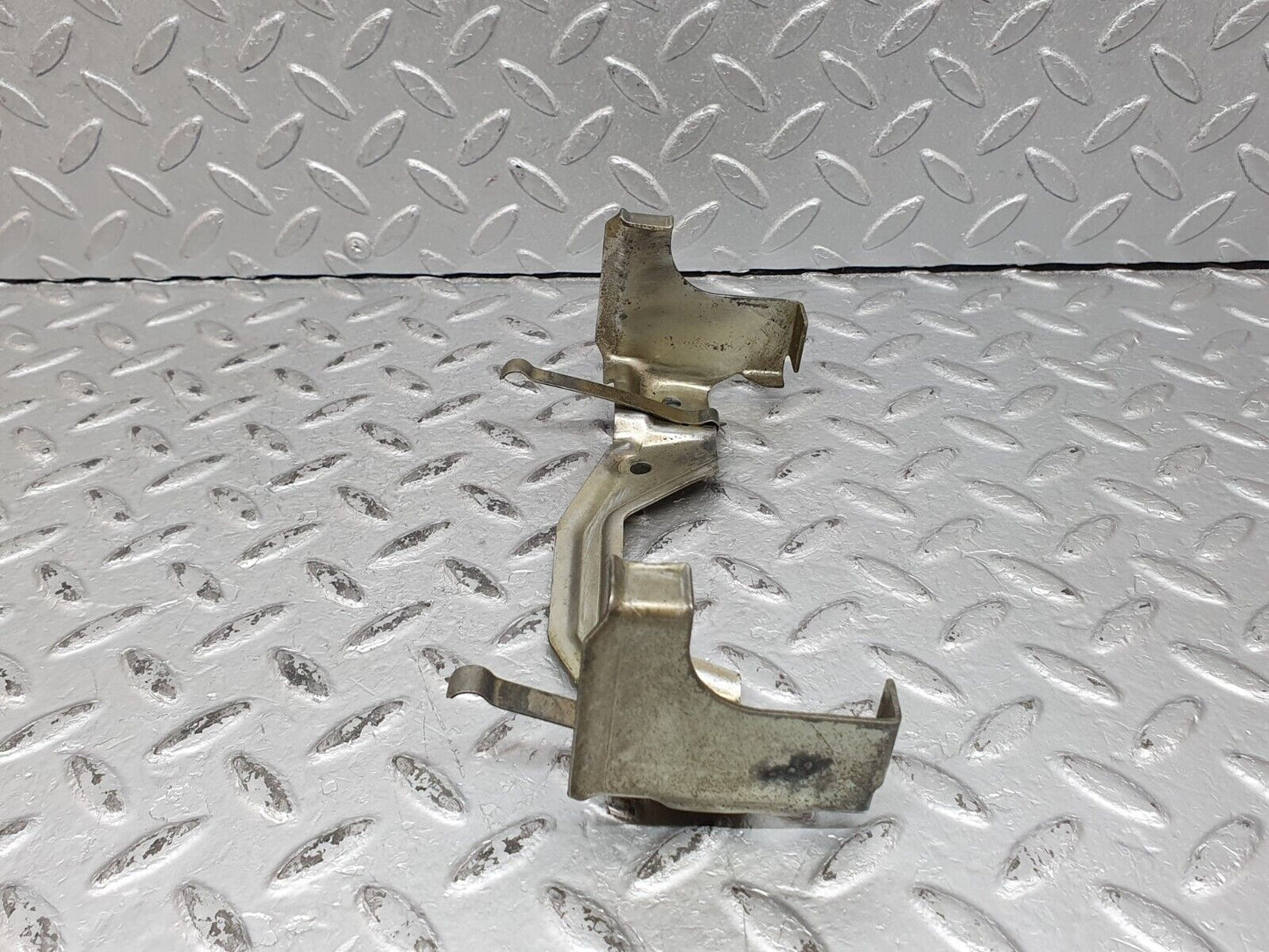 41258 Mercedes-Benz W126 300SE ABS Module Holder Bracket
