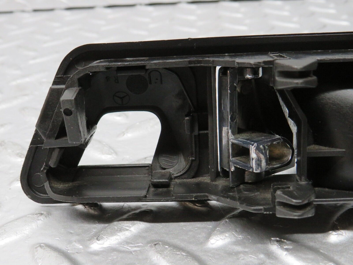 31635 Mercedes-Benz W201 190LE 1.8L Rear Right Interior Door Handle 2017660264