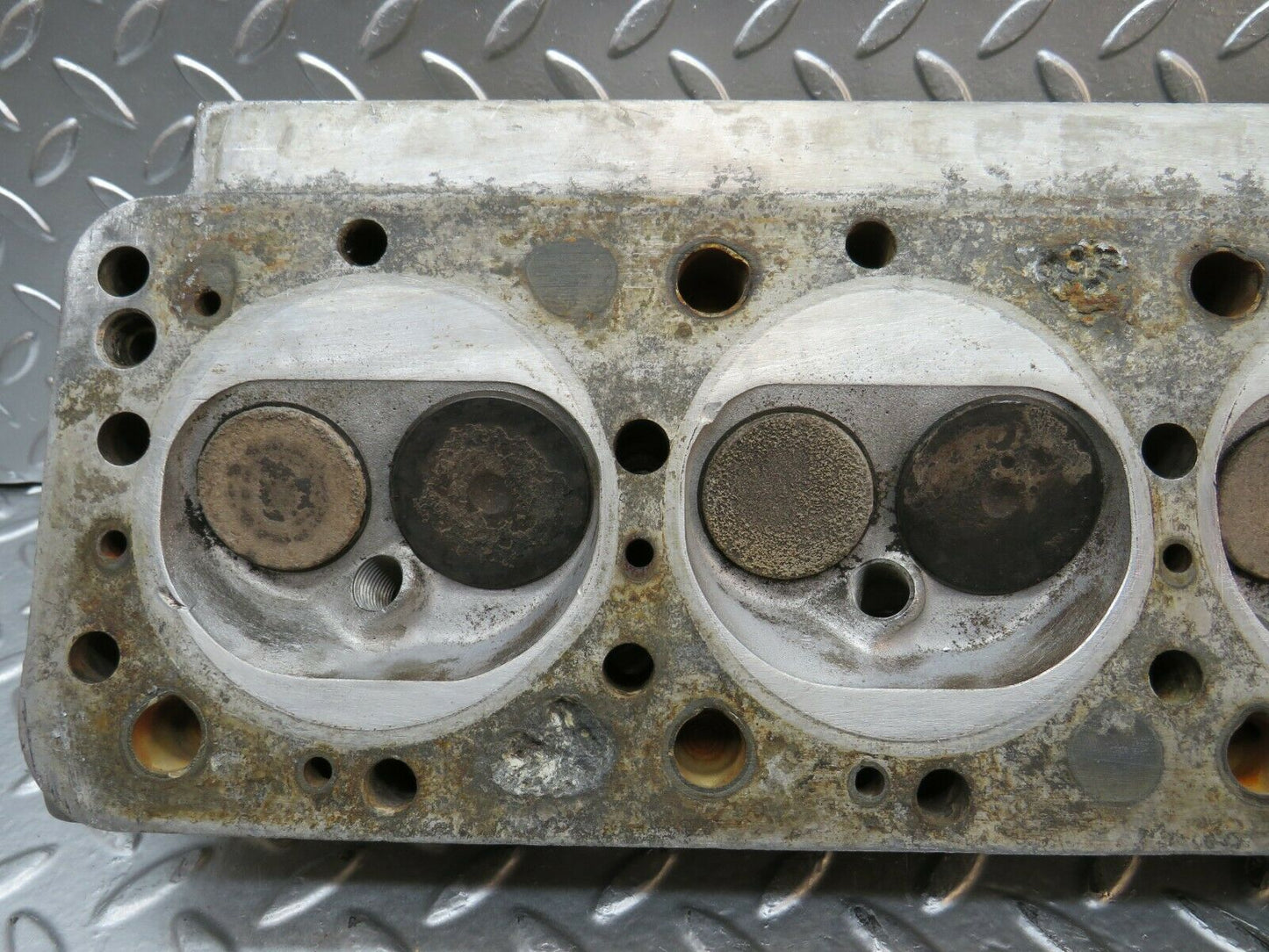22820 Mercedes-Benz C107 450SLC Coupe Cylinder Head Left 1160162601